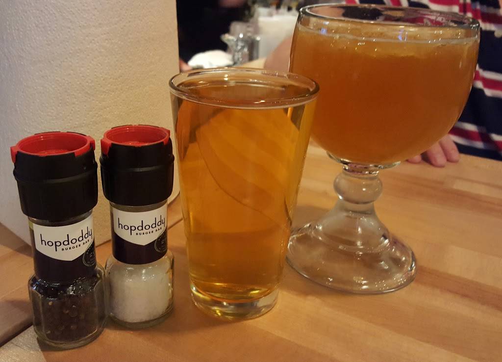 Hopdoddy Burger Bar | restaurant | 2033 E Camelback Rd Suite A13, Phoenix, AZ 85016, USA | 6022422337 OR +1 602-242-2337