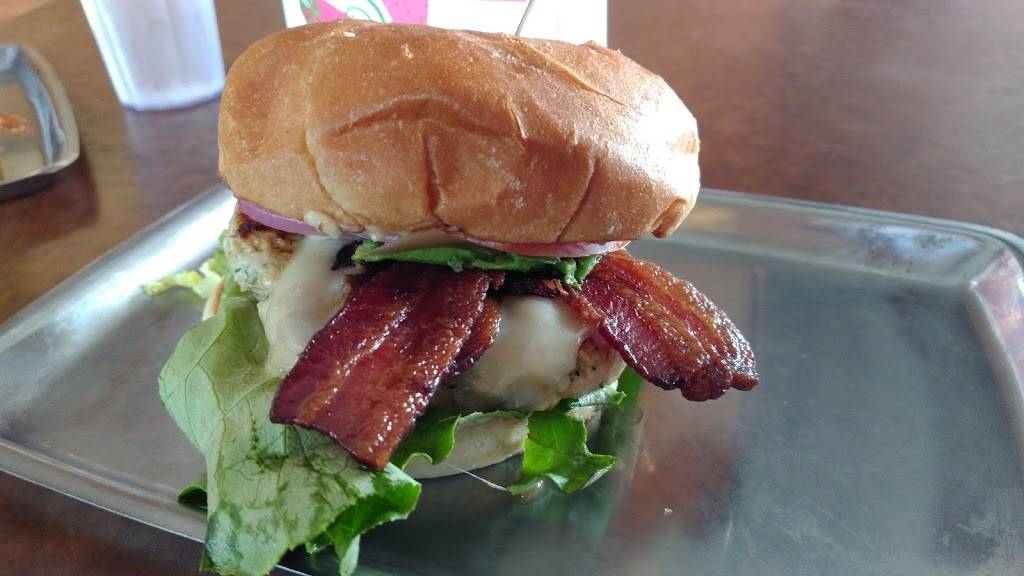 Feed Co. Burgers | restaurant | 1190 24th Ave, Seattle, WA 98122, USA | 2067266000 OR +1 206-726-6000