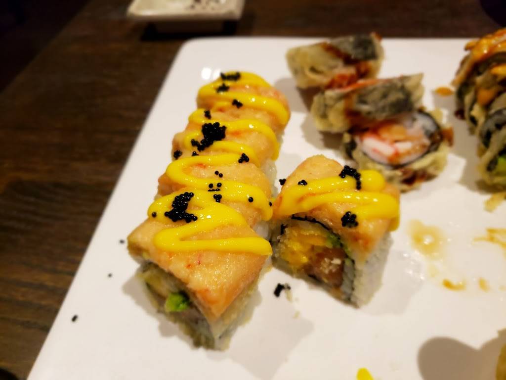 Fujiyama Japanese Steakhouse & Sushi Bar | restaurant | 5959 20th St, Vero Beach, FL 32966, USA | 7725648628 OR +1 772-564-8628