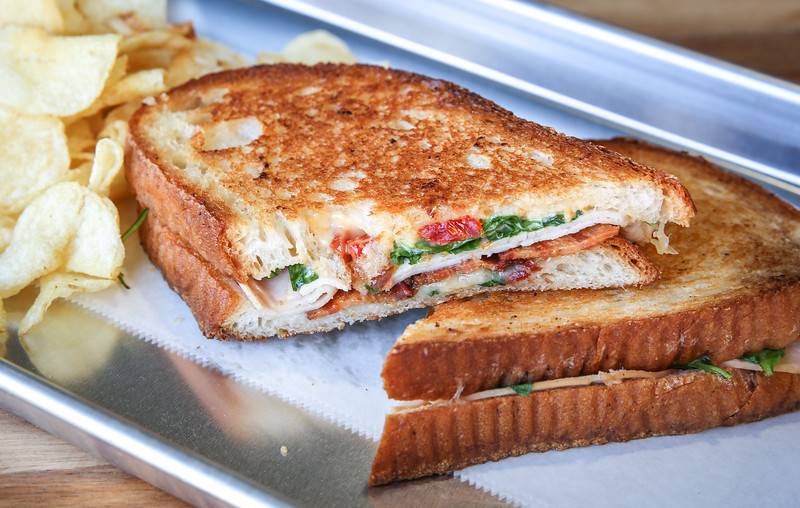 3 Daughters Brewing | restaurant | 222 22nd St S, St. Petersburg, FL 33712, USA | 7274956002 OR +1 727-495-6002