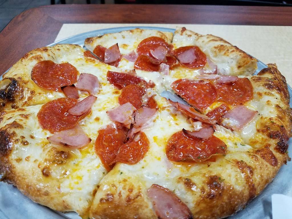 Cicis | restaurant | 10900 University City Blvd #13-15, Charlotte, NC 28213, USA | 7045105595 OR +1 704-510-5595