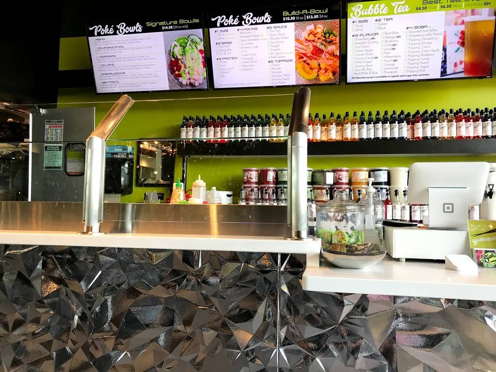 Sushi Remix | restaurant | 152 Uptown Dr, Bay City, MI 48708, USA | 9893726580 OR +1 989-372-6580