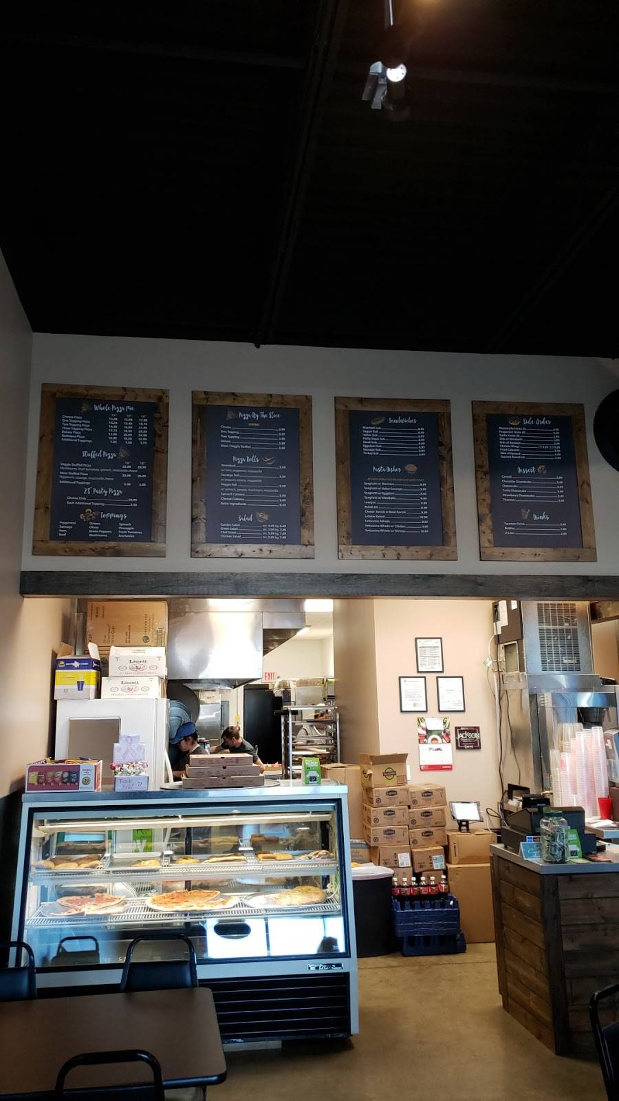 Carricos Pizza | restaurant | 1370 Union University Dr Ste B, Jackson, TN 38305, USA | 7312401033 OR +1 731-240-1033