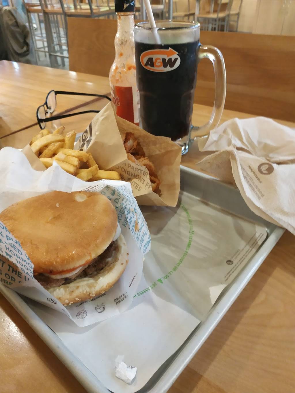 A&W Canada | restaurant | 6411 Rue St-Hubert, Montréal, QC H2S 2L9, Canada | 5142707764 OR +1 514-270-7764