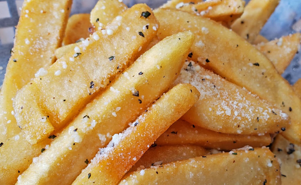 Lucas Pizza | restaurant | 3907 Lee Hwy Suite 2, Arlington, VA 22207, USA | 7037410757 OR +1 703-741-0757