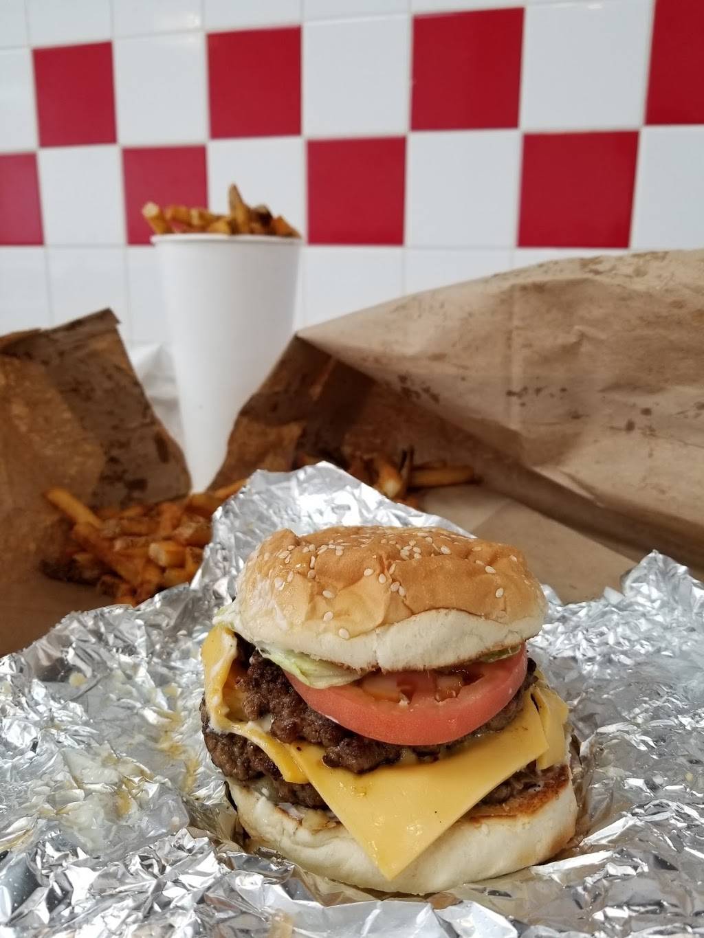 Five Guys | meal takeaway | 284 7th Ave, Brooklyn, NY 11215, USA | 7184999380 OR +1 718-499-9380