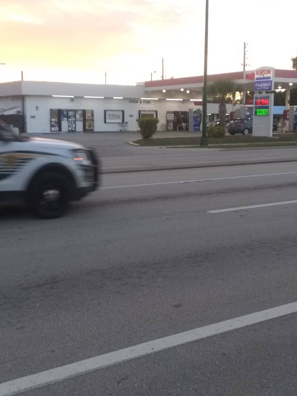 Kinfolk Southern Eats & Treats, LLC. | restaurant | 1410 N 25th St, Fort Pierce, FL 34947, USA | 7728824188 OR +1 772-882-4188