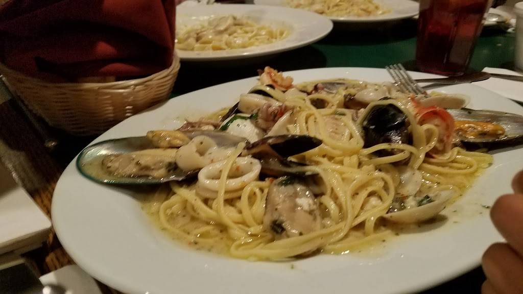 Marris Pizza & Pasta | restaurant | 1194 W Katella Ave, Anaheim, CA 92802, USA | 7145331631 OR +1 714-533-1631