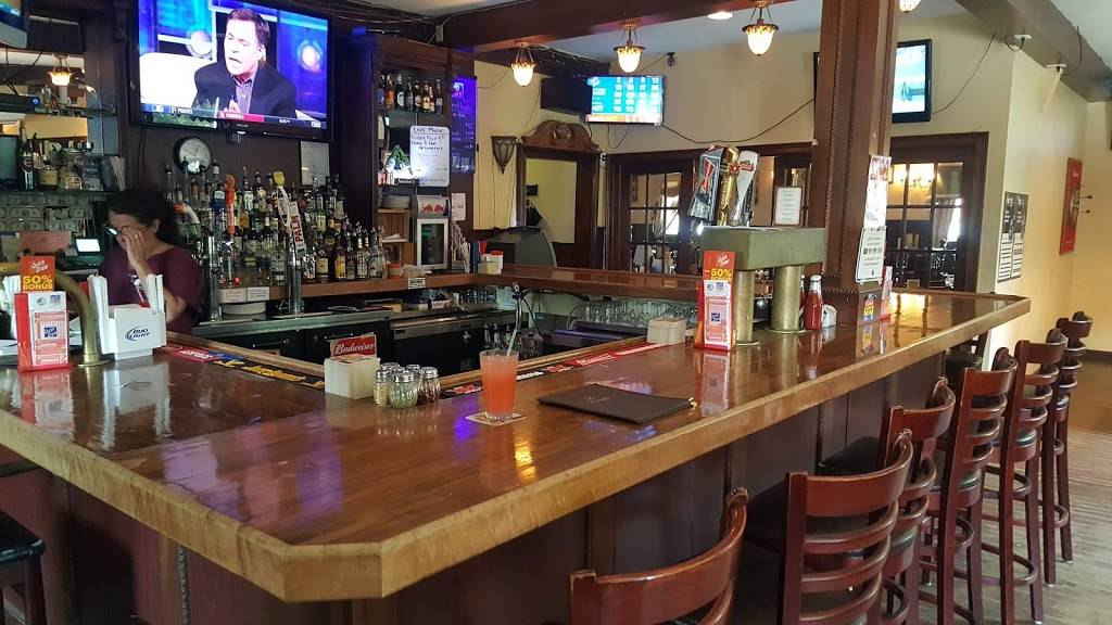 La Famiglia Bar & Grill | restaurant | 110 NY-311, Carmel Hamlet, NY 10512, USA | 8452284400 OR +1 845-228-4400