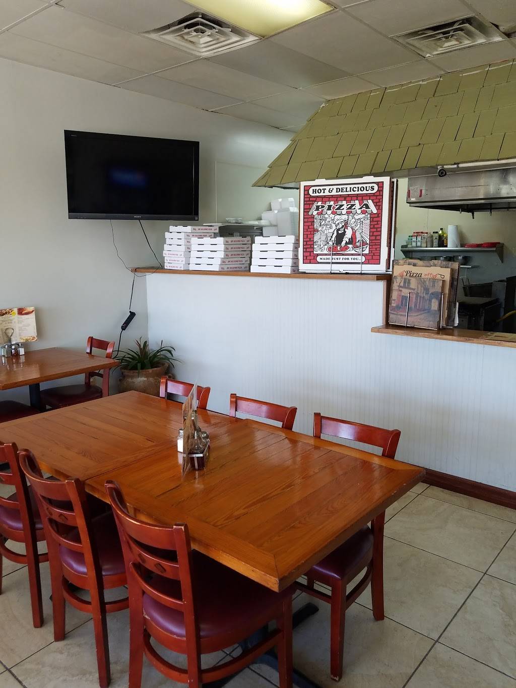 Capannos Pizza | restaurant | 4544 Ladson Rd, Summerville, SC 29485, USA | 8438217060 OR +1 843-821-7060