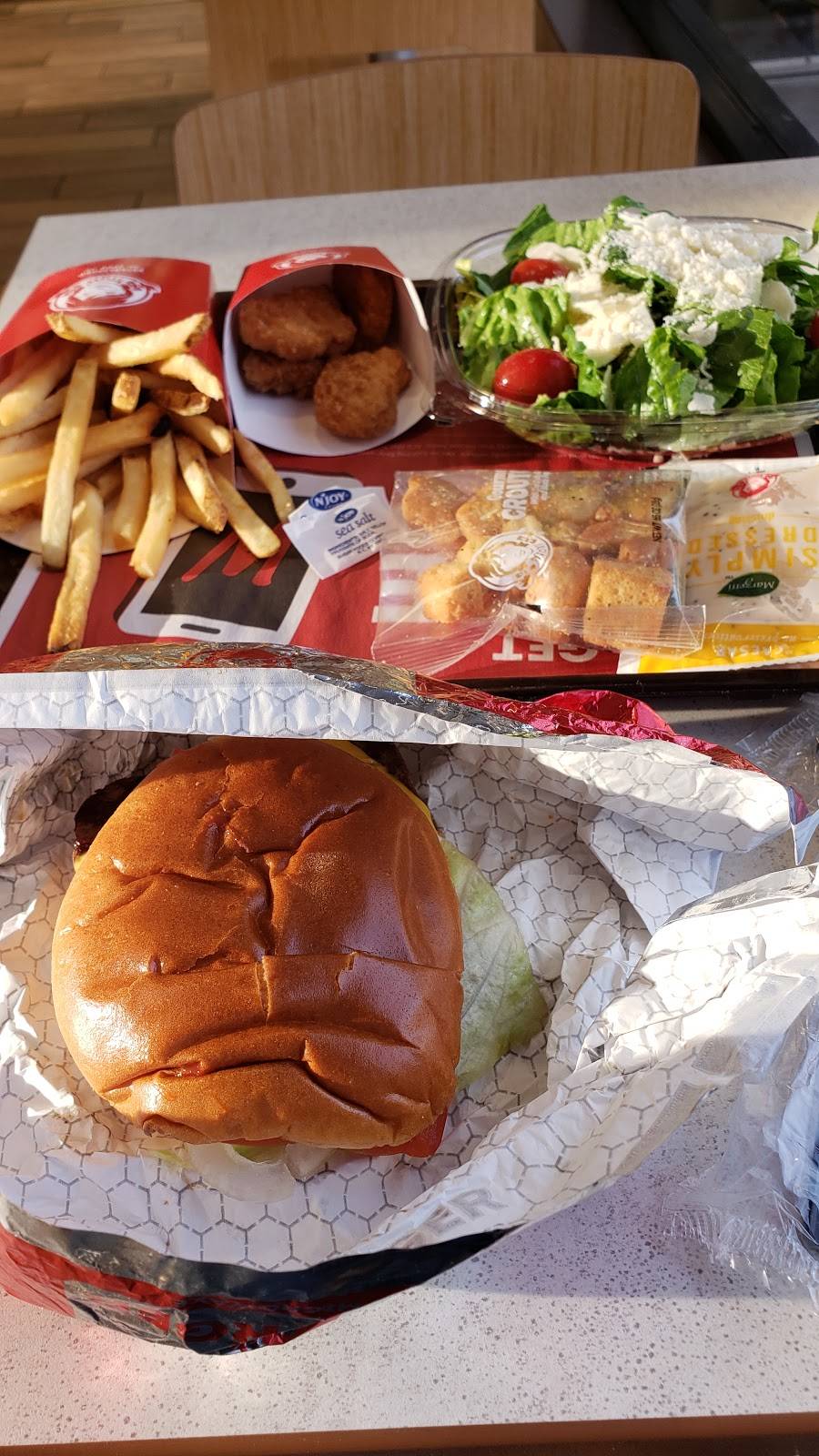 Wendys | restaurant | 890 W Central Ave, Springboro, OH 45066, USA | 9377467686 OR +1 937-746-7686