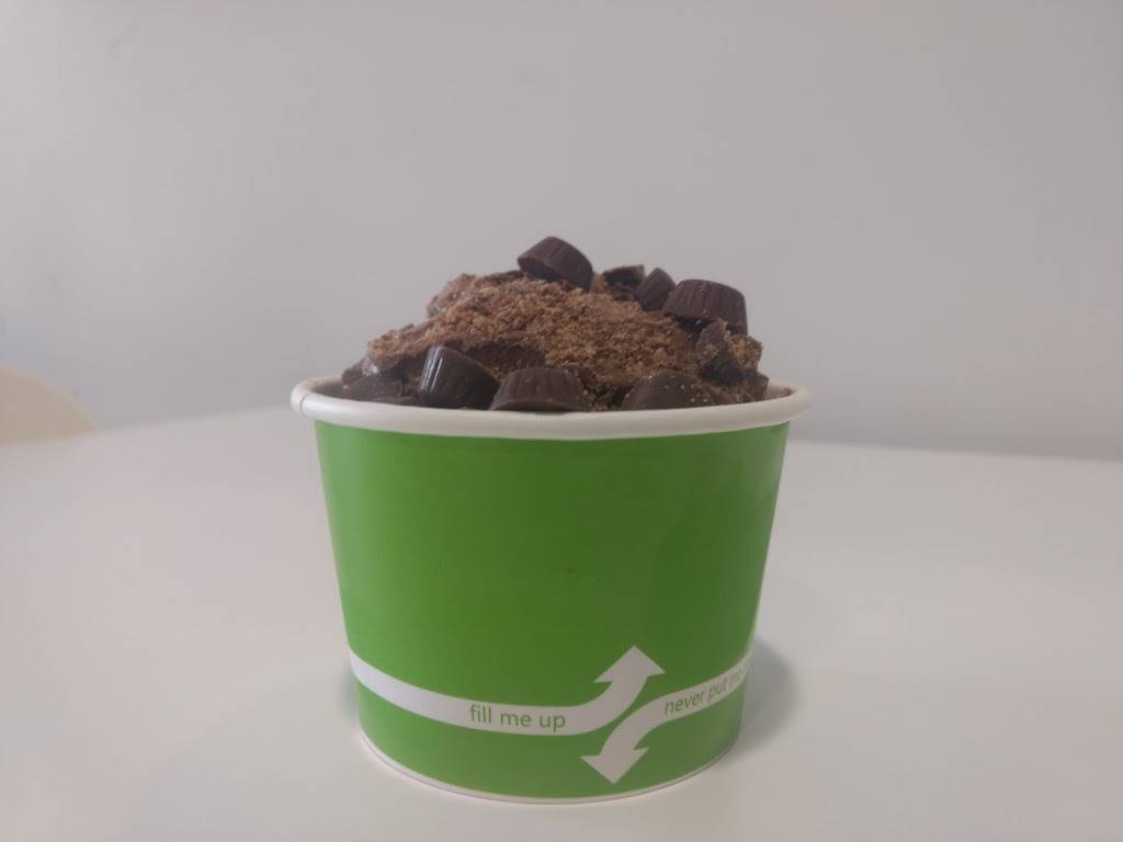 The Yo Club | restaurant | 925 N Lapeer Rd, Oxford, MI 48371, USA | 2485724495 OR +1 248-572-4495