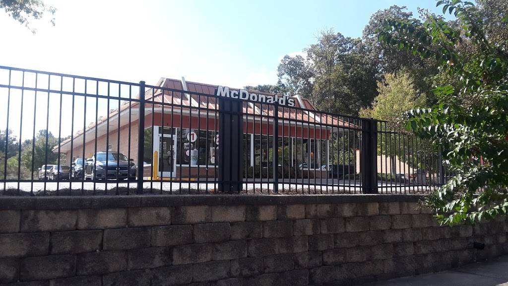 McDonalds | cafe | 840 SE Veterans Memorial Dr, Mableton, GA 30126, USA | 6783988614 OR +1 678-398-8614