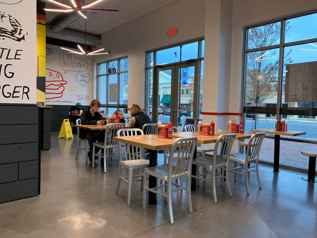 Little Big Burger Rea Farms | restaurant | 9904-F Sandy Rock Pl, Charlotte, NC 28277, USA | 9803398255 OR +1 980-339-8255