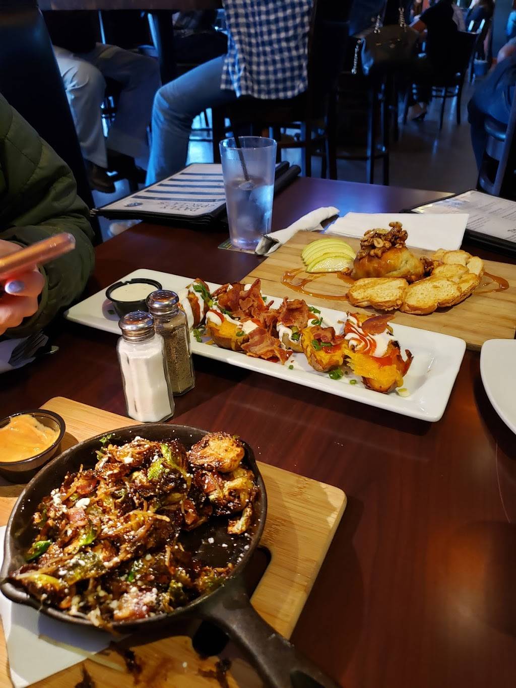 Press Box Sports Lounge | restaurant | 2990 Jamacha Road #120, El Cajon, CA 92019, USA | 6197136990 OR +1 619-713-6990