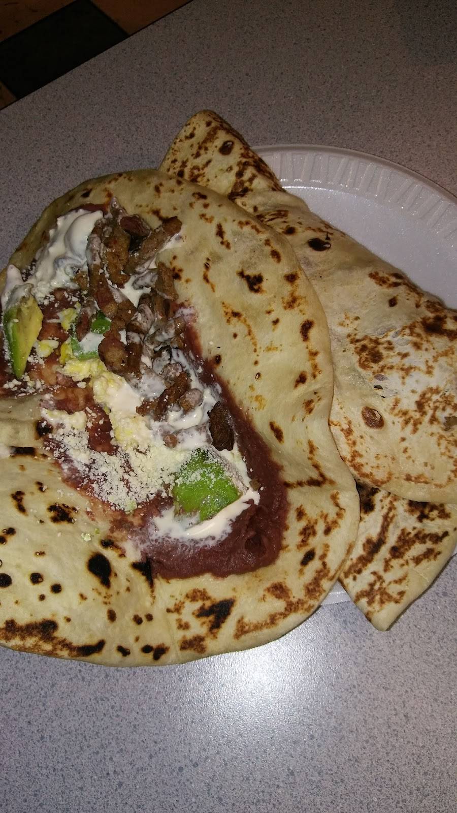 Antojitos Hondurenos Restaurant | restaurant | 1718 S 1st St B, Garland, TX 75040, USA | 9722124528 OR +1 972-212-4528