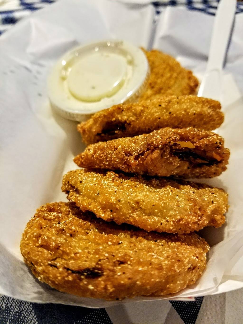 Guss World Famous Fried Chicken | restaurant | 509 S Glenoaks Blvd, Burbank, CA 91502, USA | 7472313990 OR +1 747-231-3990