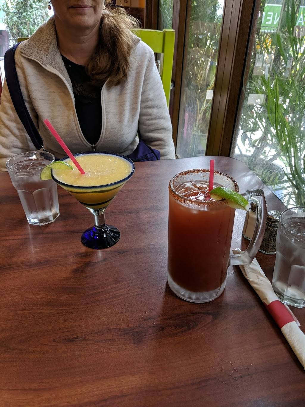 Margaritas | restaurant | 2098 Broadway, Redwood City, CA 94061, USA | 6507010709 OR +1 650-701-0709