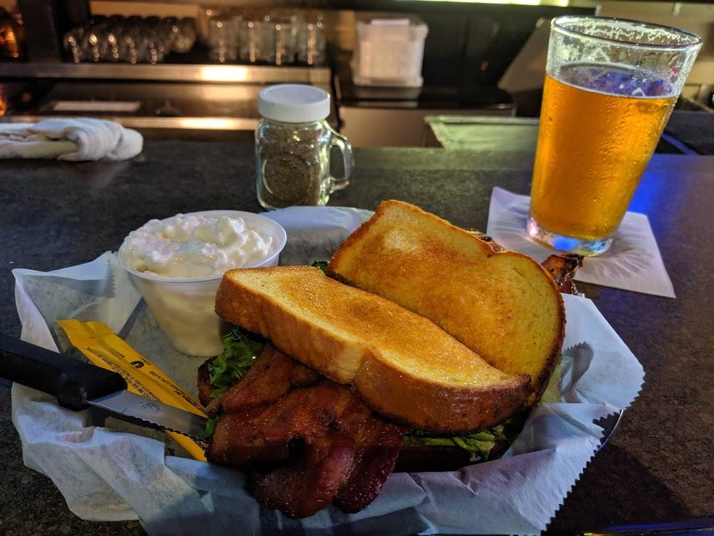 Sports Corner @ 124 | restaurant | 124 N Randolph St, Macomb, IL 61455, USA | 3094210165 OR +1 309-421-0165