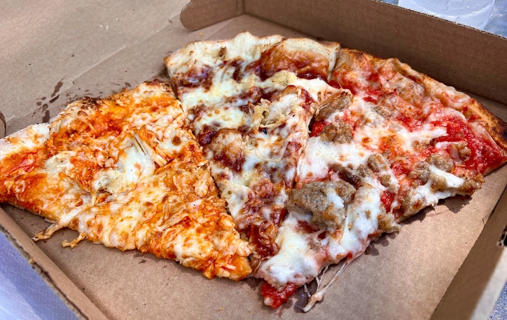 Little Italy Pizza Truck | restaurant | East Haven, CT 06512, USA | 4754343179 OR +1 475-434-3179