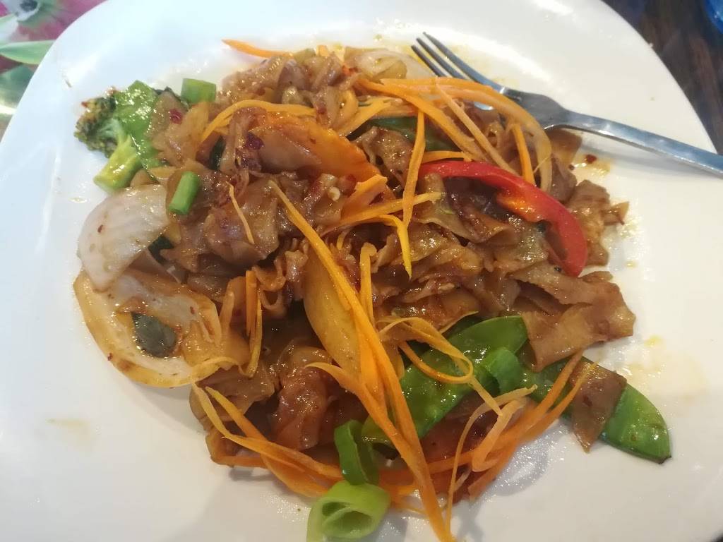 Rice&Noodle Thai Restaurant | restaurant | 160 Searsport Ave, Belfast, ME 04915, USA | 2072181525 OR +1 207-218-1525
