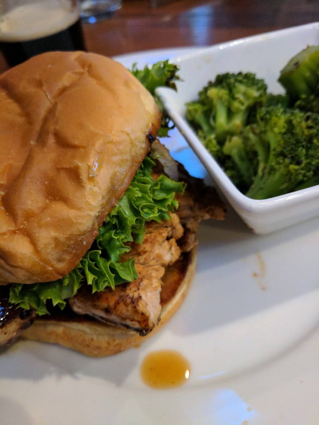 Hickory Tavern | restaurant | 2674 Celanese Rd #101, Rock Hill, SC 29732, USA | 8033299797 OR +1 803-329-9797