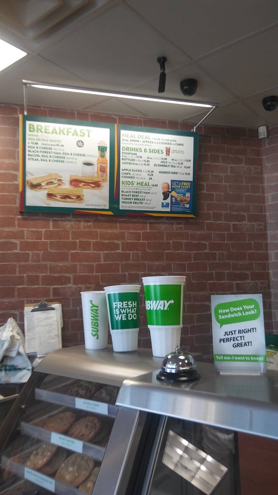 Subway | meal takeaway | 3301 E Harry St, Wichita, KS 67218, USA | 3166861769 OR +1 316-686-1769