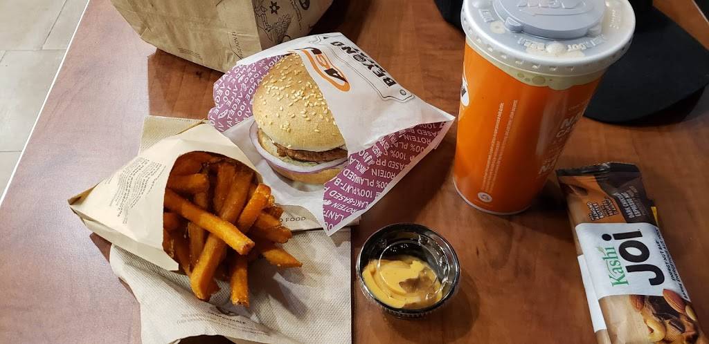 A&W Canada | restaurant | 175 Cundles Rd E, Barrie, ON L4M 4X7, Canada | 7057262224 OR +1 705-726-2224