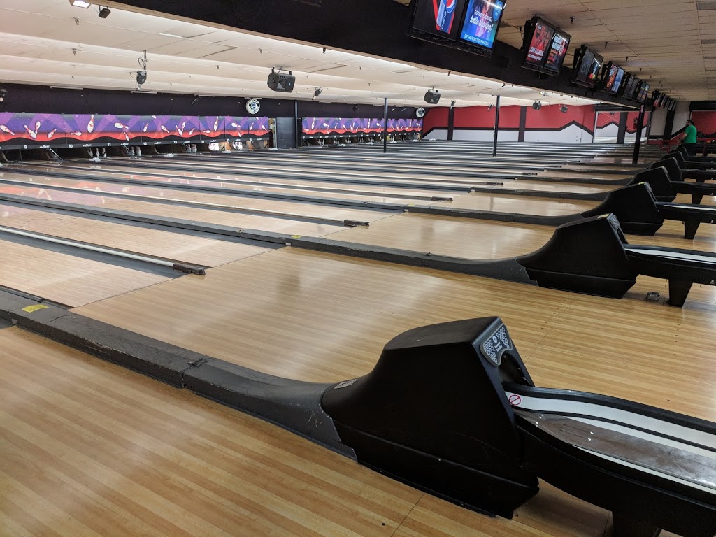 Bowlero Chico | restaurant | 2397 Esplanade, Chico, CA 95926, USA | 5308953257 OR +1 530-895-3257