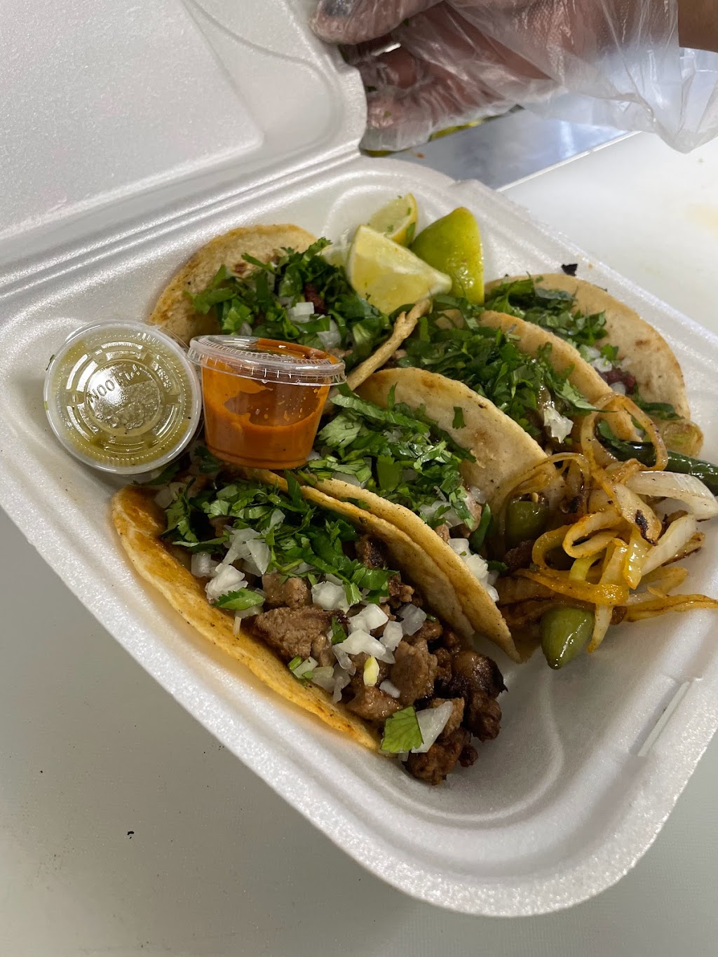 Taco el chino | restaurant | 5926 N Tryon St, Charlotte, NC 28213, USA | 7044928736 OR +1 704-492-8736