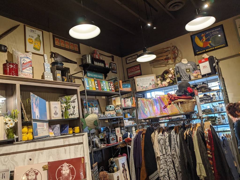 Cracker Barrel Old Country Store | restaurant | 560 Ventura Blvd, Camarillo, CA 93010, USA | 8053841424 OR +1 805-384-1424