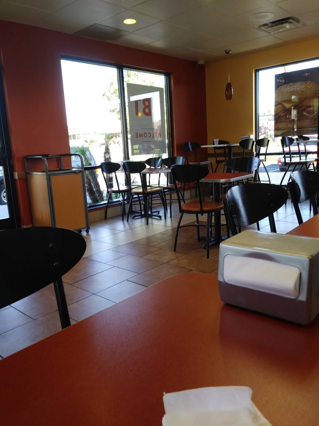 Jack in the Box | restaurant | 7015 Broadway, Lemon Grove, CA 91945, USA | 6194602529 OR +1 619-460-2529