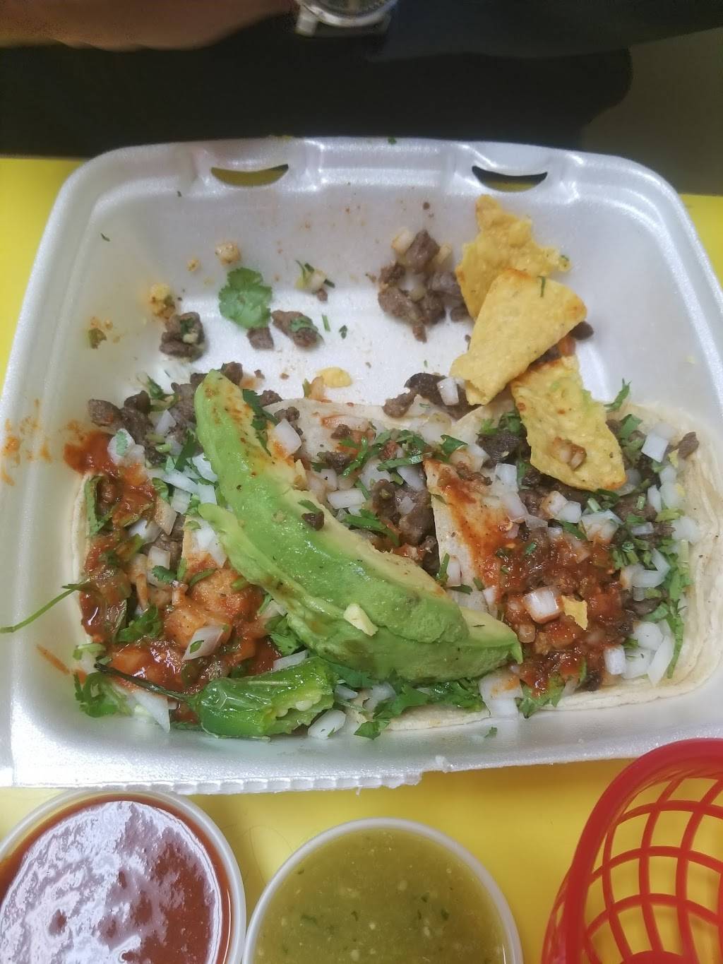 Carnitas Michoacan | restaurant | 15039 Roscoe Blvd, Panorama City, CA 91402, USA | 8188301196 OR +1 818-830-1196