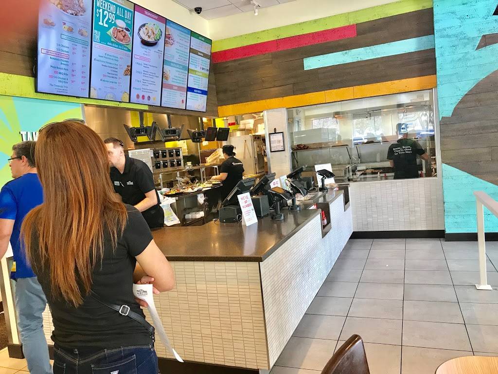 Pollo Tropical | restaurant | 8708 Vineland Ave, Orlando, FL 32821, USA | 4075608304 OR +1 407-560-8304