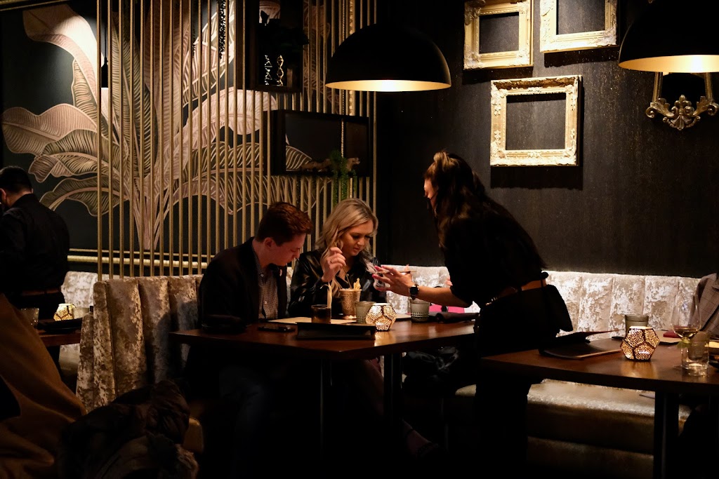 Aikana Chicago | restaurant | 652 W Randolph St, Chicago, IL 60661, USA | 3122919873 OR +1 312-291-9873