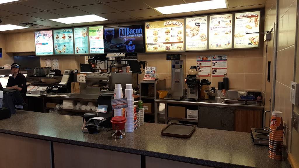 Dairy Queen Grill & Chill | restaurant | 15 Industrial Park Rd, Dawson Springs, KY 42408, USA | 2707972685 OR +1 270-797-2685