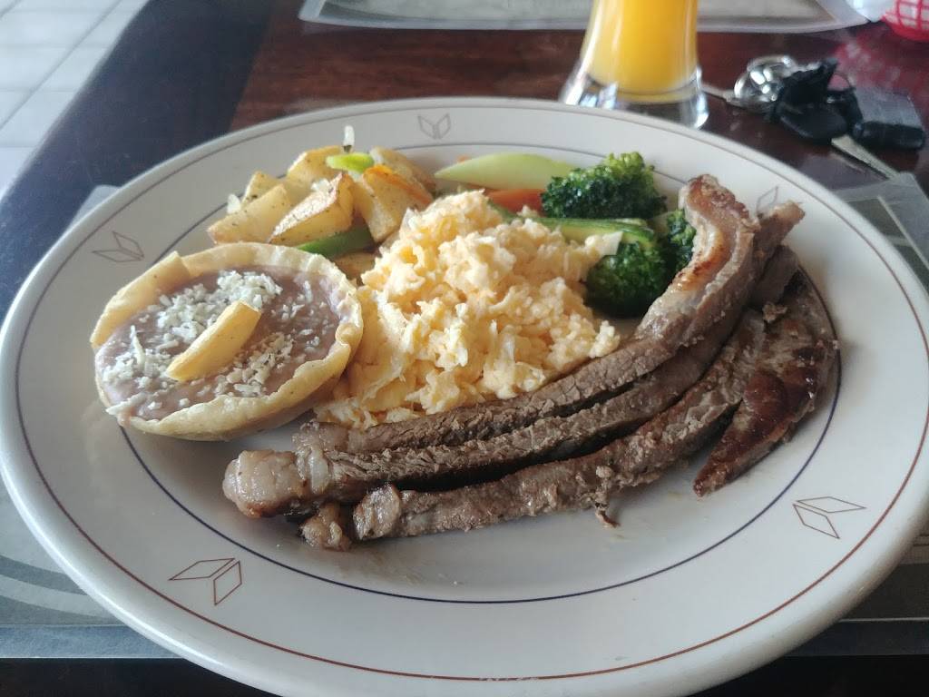 RESTAURANT LA CONQUISTA | restaurant | Benito Juárez, 22706 Rosarito, B.C., Mexico | 016611001102 OR +52 661 100 1102