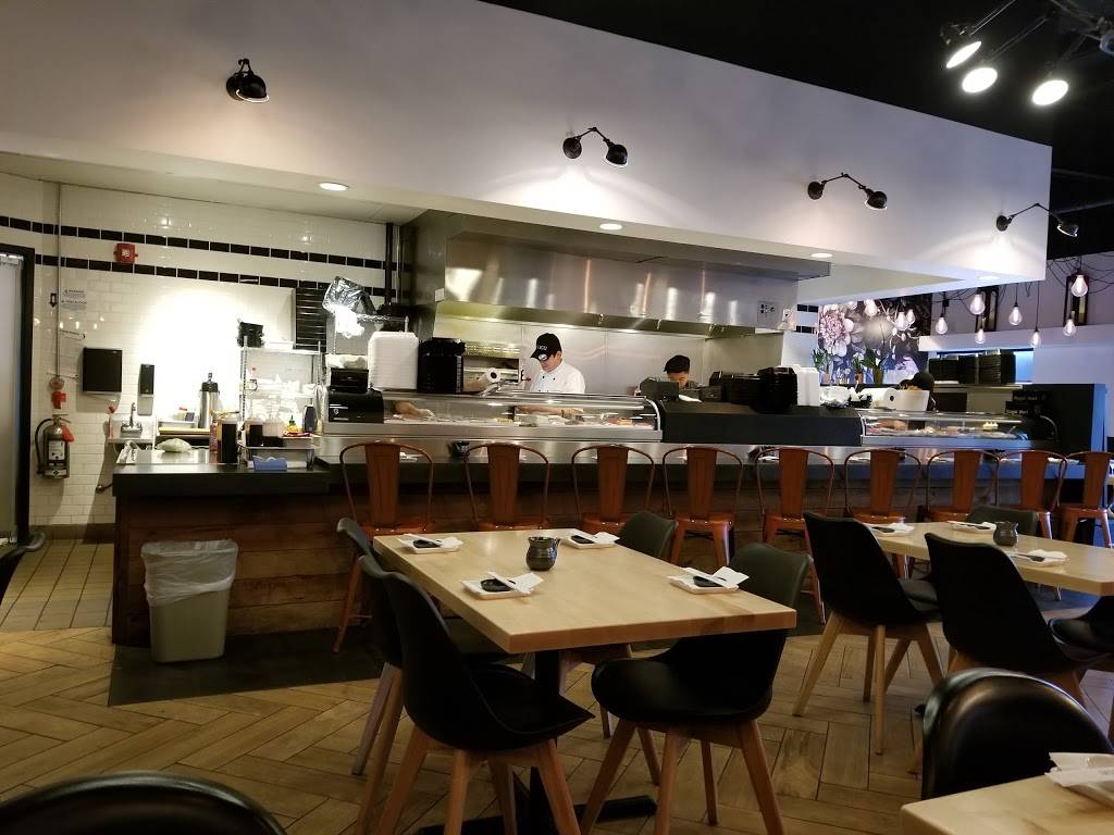 Jaku Sushi North | restaurant | 2289 E Beltline Ave NE, Grand Rapids, MI 49525, USA | 6166490407 OR +1 616-649-0407