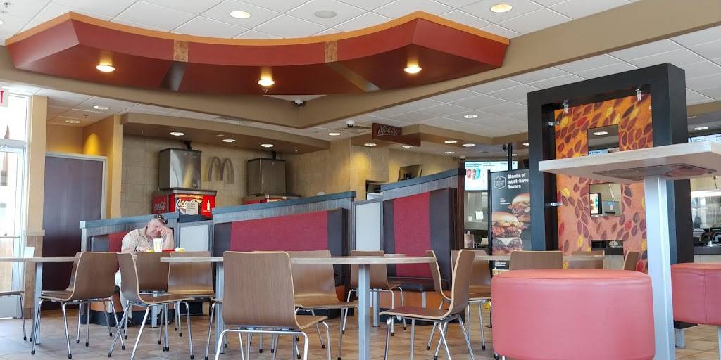 McDonalds | cafe | 3921 S Bolger Rd, Independence, MO 64055, USA | 8163738154 OR +1 816-373-8154