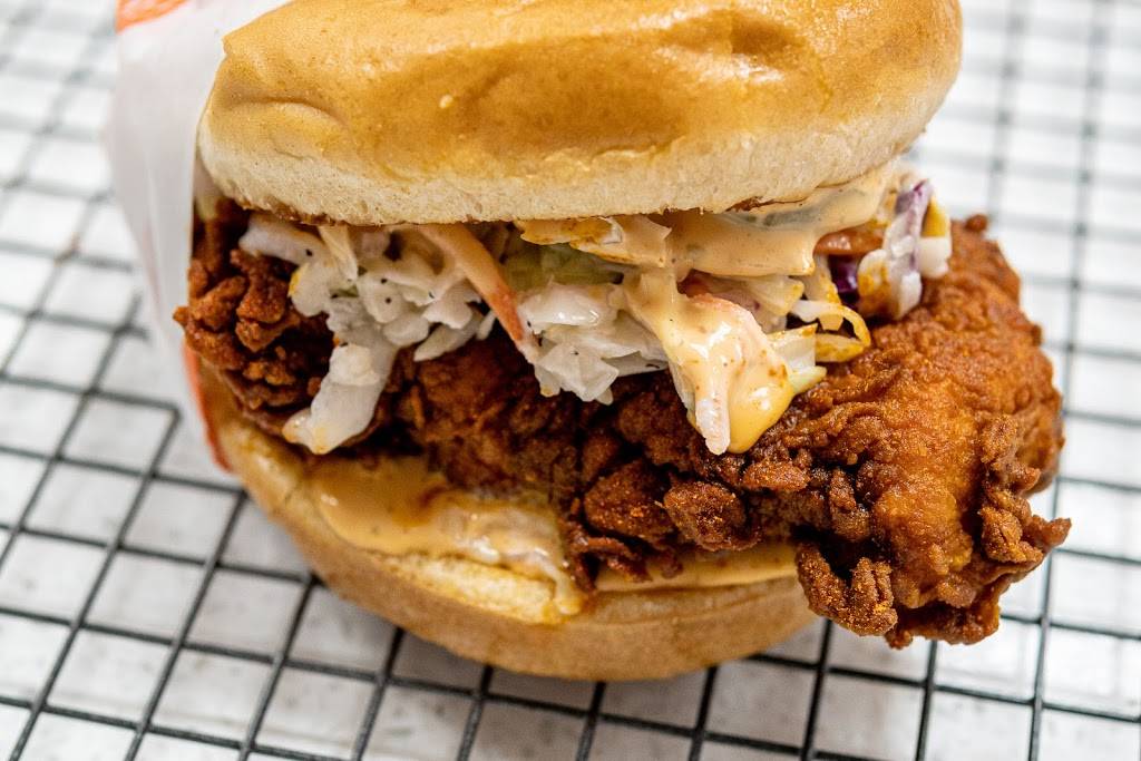 Cluck & Blaze | restaurant | 4501 E Carson St Unit 107, Long Beach, CA 90808, USA | 5623999596 OR +1 562-399-9596