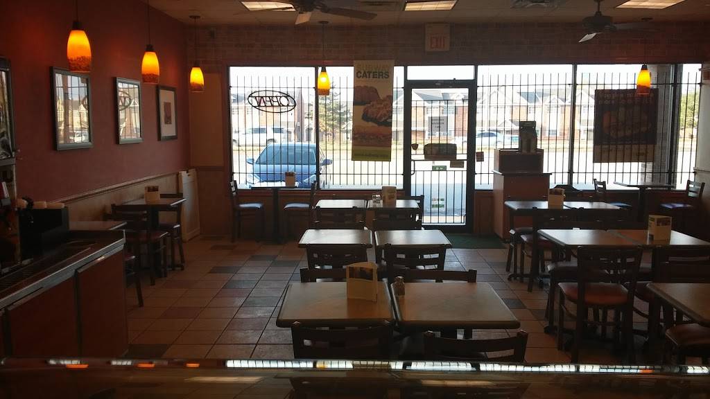 Subway | restaurant | 738 W 23rd St, Tulsa, OK 74107, USA | 9185922782 OR +1 918-592-2782