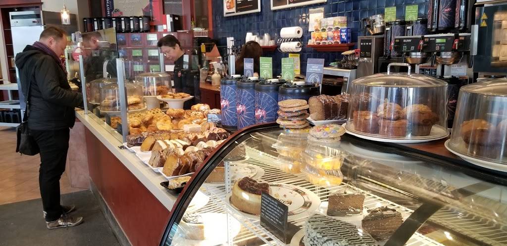 Timothys World Coffee | cafe | 425 Bloor St E, Toronto, ON M4W 3R4, Canada | 4169442422 OR +1 416-944-2422