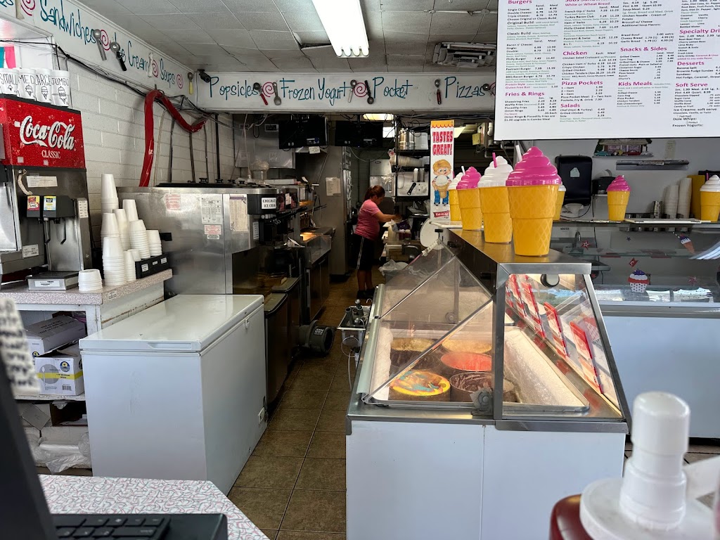 Burgers & Scoops | restaurant | 808 S Main St, Brigham City, UT 84302, USA | 4357238500 OR +1 435-723-8500