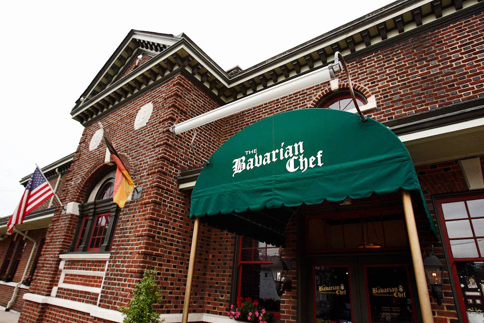 The Bavarian Chef Fredericksburg | restaurant | 200 Lafayette Blvd, Fredericksburg, VA 22401, USA | 5406562101 OR +1 540-656-2101