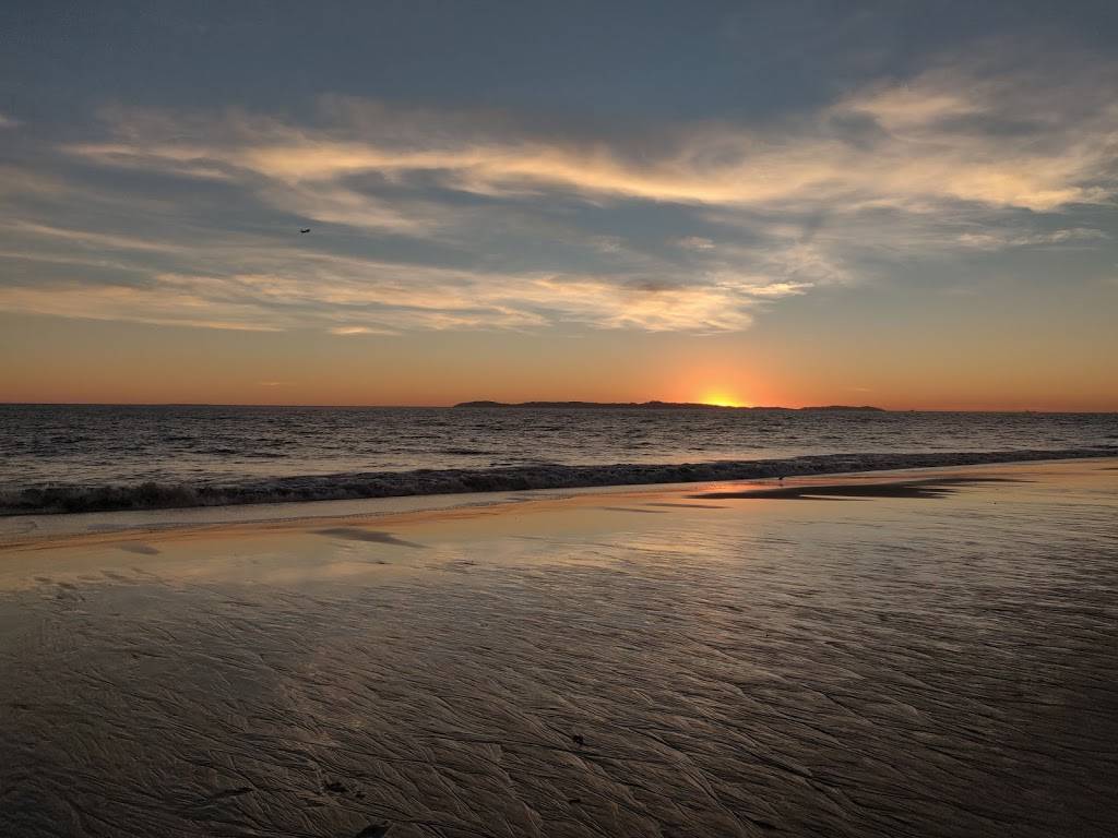 Harborside | restaurant | 808 E Bay Ave, Newport Beach, CA 92661, USA | 9496734633 OR +1 949-673-4633