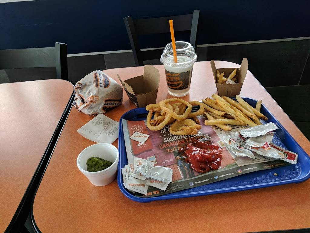 Harveys | restaurant | 7011 Tecumseh Rd E, Windsor, ON N8T 3K7, Canada | 5199456585 OR +1 519-945-6585