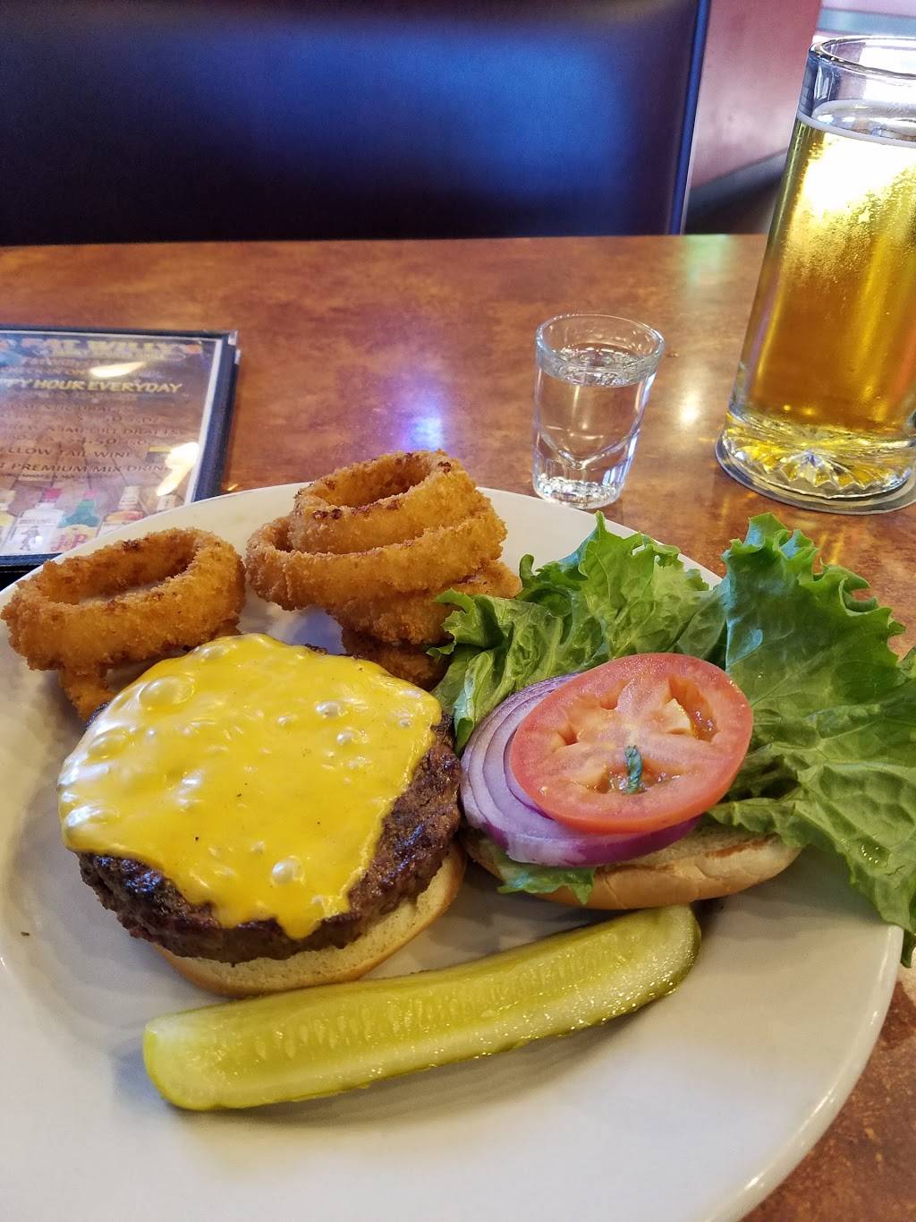 Fat Willys Family Sports Grill | restaurant | 4850 S Gilbert Rd, Chandler, AZ 85249, USA | 4808831356 OR +1 480-883-1356