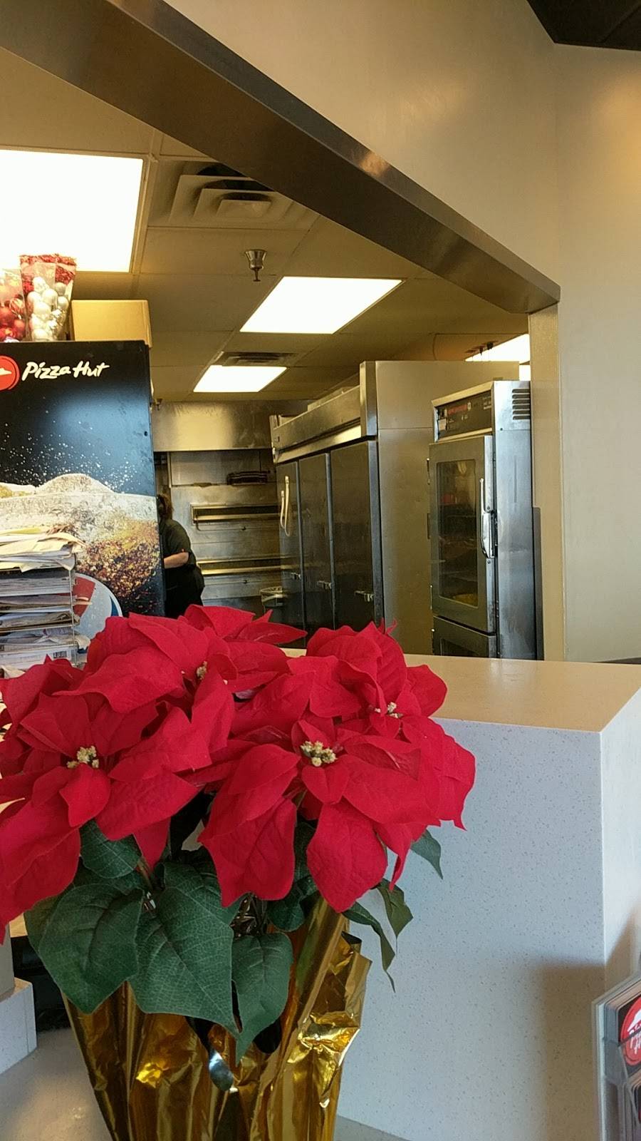 Pizza Hut | meal takeaway | 16380 Wagner Way, Eden Prairie, MN 55344, USA | 9529344900 OR +1 952-934-4900