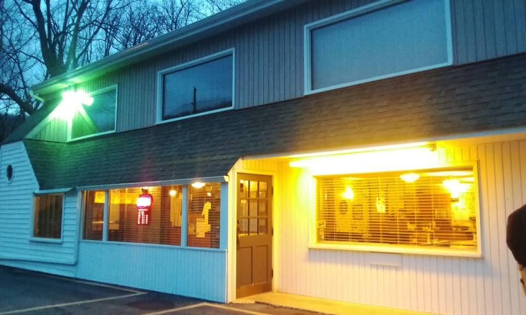 Foot of the Mountain Restaurant | restaurant | 14191 Buchanan Trail W, Mercersburg, PA 17236, USA | 7173282960 OR +1 717-328-2960