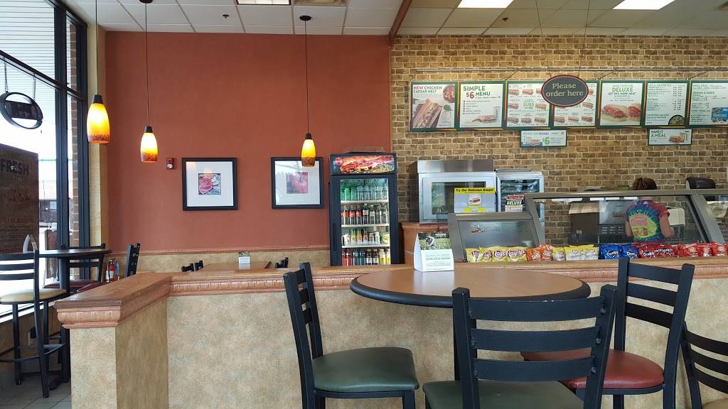 Subway Restaurants | restaurant | 53 S Randall Rd, North Aurora, IL 60542, USA | 6308977827 OR +1 630-897-7827